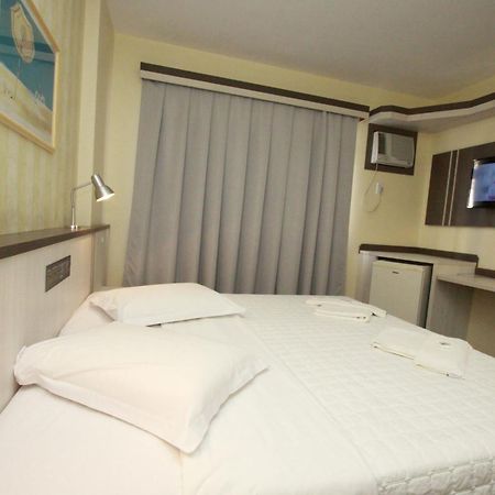 Hotel Blumenau - Balneário Camboriú الغرفة الصورة